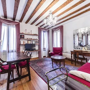  Apartment Biennale
