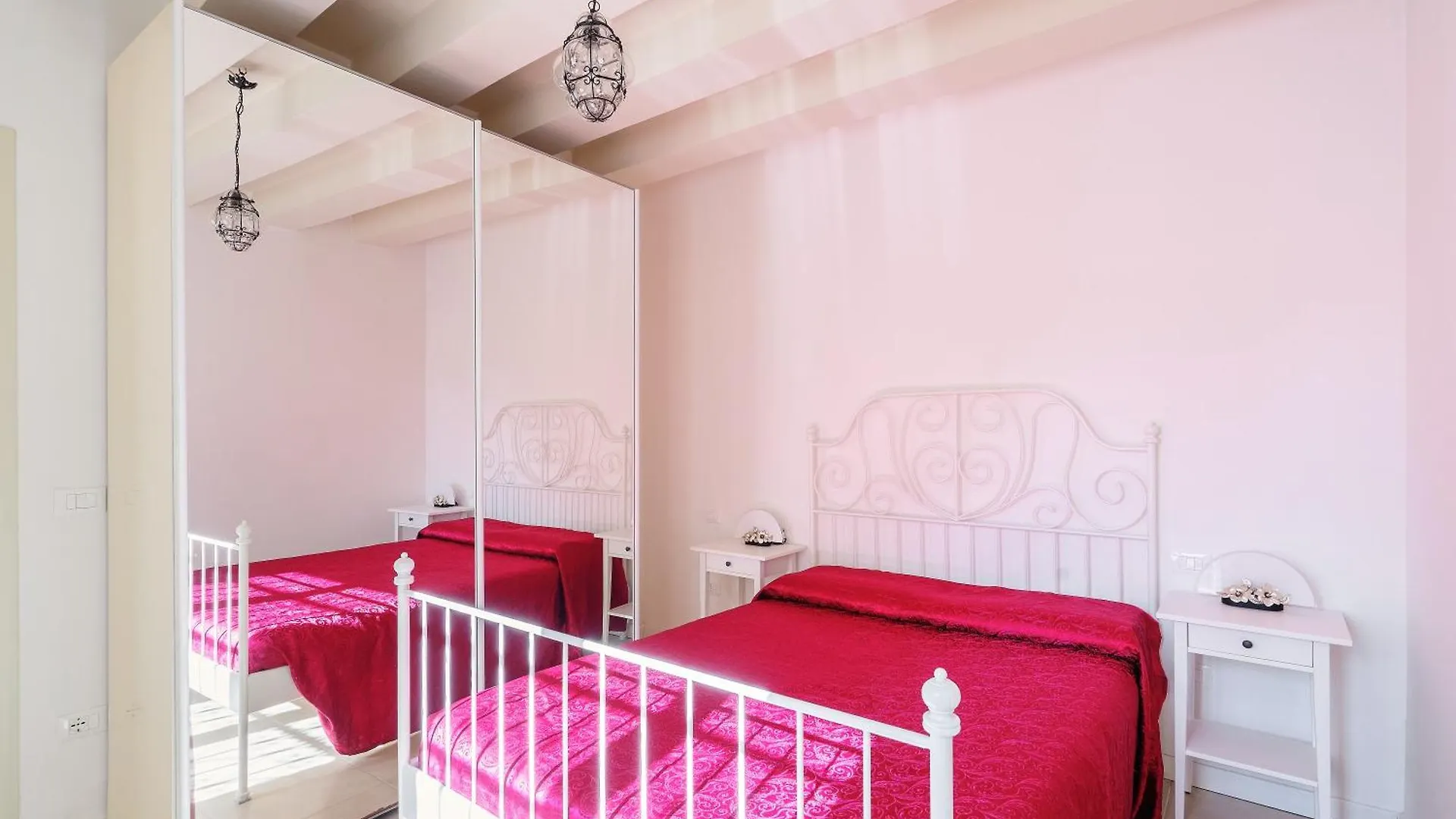 Venice Suite Dorsoduro contacts